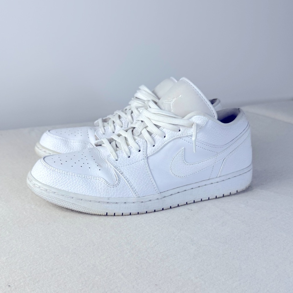 Nike Air Jordan 1 Low - All White Mens size US12